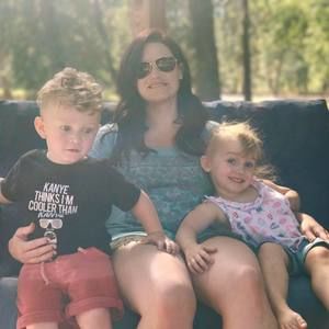 Meet your Posher, Danielle